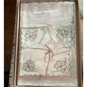 NOS Antique Hand Embroidered Table Linens Table Cloth + 8 Napkins Cream Brown